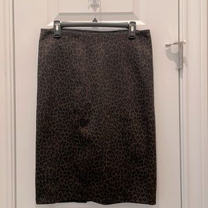 SZ 10 Liverpool skirt; pull-on straight “body con” fit, animal print.